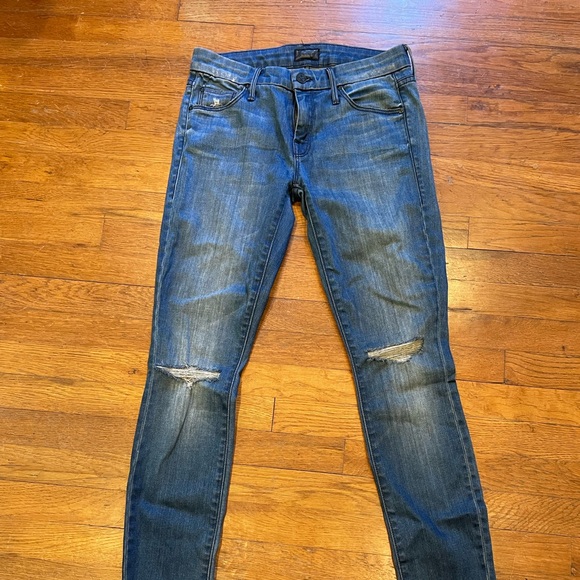 Mother Denim distressed knees sample size - Picture 2 of 9